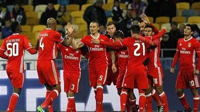 بنفيكا يفوز على أياكس ويتأهل لربع نهائي دوري أبطال أوروبا