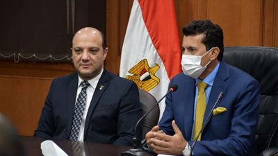 وزير الرياضة يشهد المؤتمر الصحفي لبطولة العالم للجمباز