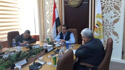 وزير التعليم العالي يترأس الاجتماع الدوري للجنة المشروعات القومية