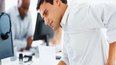 5 مخاطر من الجلوس المميت في العمل.. وهذه أطواق النجاة الثلاثة