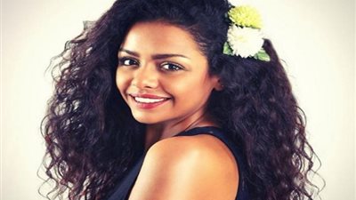 شاهد.. أسماء أبو اليزيد توجه رسالة لفريق مسلسل 