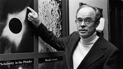 وفاة عالم الفيزياء يوجين باركر مكتشف ظاهرة الرياح الشمسية