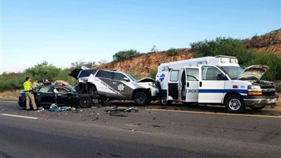 مصرع شاب في حادث تصادم سيارتين بقنا