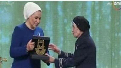 أثناء التكريم.. رجاء حسين تكشف تفاصيل حوارها مع انتصار السيسي