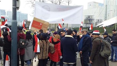 الرئيس السيسي: سعدت بحفاوة استقبال أبناء الجالية المصرية في لندن