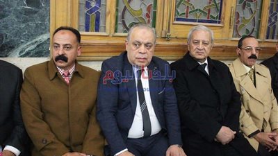 نجوم الفن يتوافدون على عزاء ماجدة الصباحي (صور)