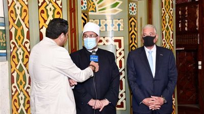 وزير الأوقاف: من خفض هامش ربحه وقت الأزمات له صدقة