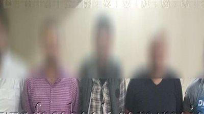 ضبط 7 أشخاص بالقاهرة بحوزتهم قطعتين يشتبه فى أثريتهما