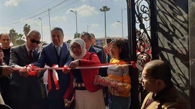 محافظ القليوبية ورئيس جامعة بنها يفتتحان معرض شركاء في حب الوطن