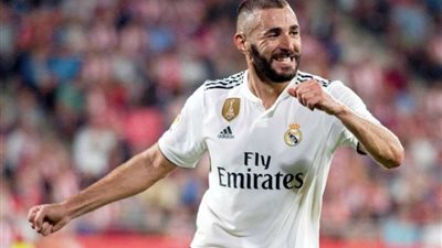 كلاسيكو الأرض.. كريم بنزيما يصدم جمهور ريال مدريد قبل مواجهة برشلونة