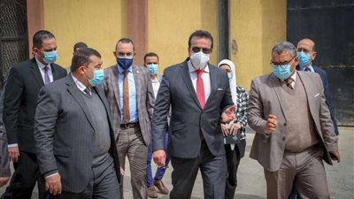 وزير التعليم العالي: تخصيص 3000 فدان بالوادي الجديد لـ3 جامعات مصرية لاستصلاحها