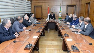 محافظ الدقهلية يلتقي بأعضاء جمعية مستثمري جمصة