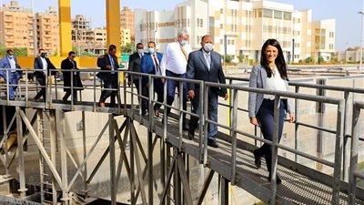 وزيرة التعاون الدولي ومحافظ أسيوط يتفقدان مشروع قناطر أسيوط الجديدة ومحطة الكهرباء الكهرومائية