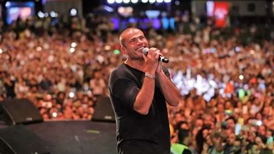 كامل العدد.. عمرو دياب يستعد لإحياء حفله الضخم بدبي