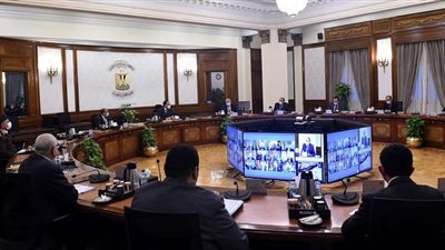 رئيس الحكومة يشدد على ضرورة متابعة إجراءات إلغاء الدعم عن المتعدين على الأراضي الزراعية