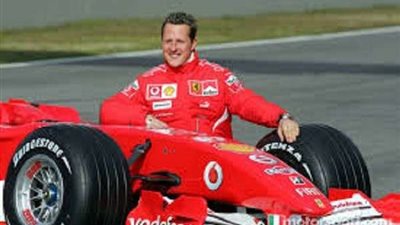 بعد إصابته.. مجهولون يهددون الأسطورة شوماخر بصور