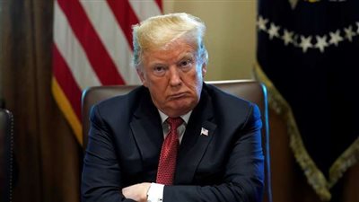 استطلاع للرأي: 44% من الشعب الأمريكي يؤيد عزل ترامب