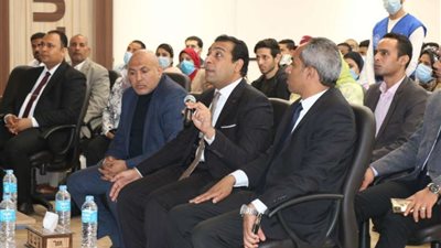 نائب محافظ قنا يشهد انطلاق فعاليات مبادرة قطار الصعيد للتكنولوجيا