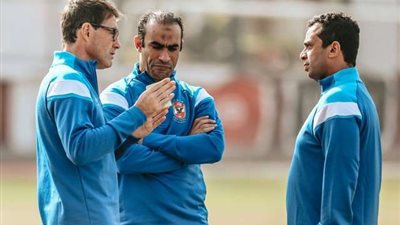 تعليق ناري للأهلي على قرار الكاف بفتح الاستبدال