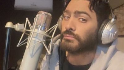 نجم ذا فويس كيدز يكشف كواليس تعامله مع تامر حسني.. فيديو