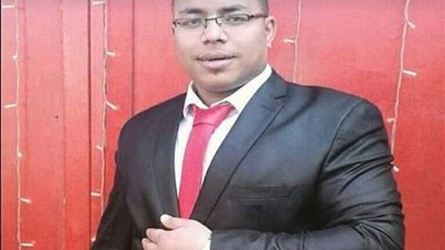 الكاتب الصحفي زهران جلال وأسرة 