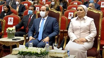 الرئيس السيسي يشاهد فيلم بعنوان 