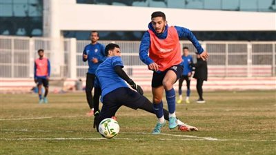 تدريبات بدنية للاعبي الزمالك تحت إشراف مدرب الأحمال