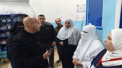 وكيل صحة الشرقية يتفقد مستشفى كفر صقر المركزي