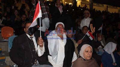 الجماهير تحتشد في ستاد القاهرة  لدعم الدولة المصرية والرئيس السيسي (صور)