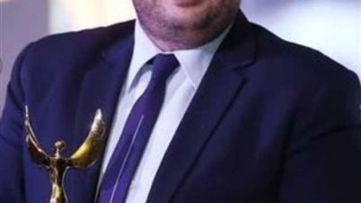 أبرزهم هند صبري.. نجوم الفن يحتفلون بعيد ميلاد أحمد رزق