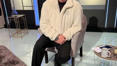 إعلامي شهير يتعرض لحادث سيرأليم