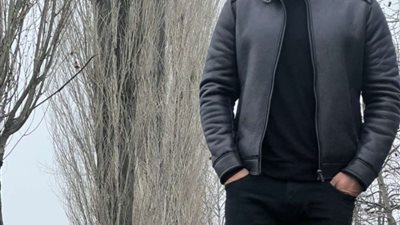 شاهد.. أمير كرارة يشوق الجمهور بصورة من داخل إحدى الغابات