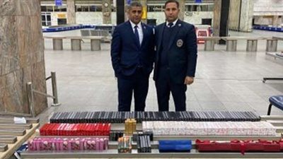 جمارك مطار القاهرة تحبط محاولة تهريب 364 عبوة مستحضرات تجميل