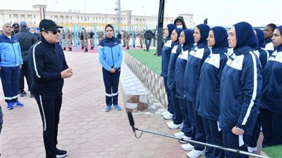 الرئيس السيسي: المصريون عايشين على مساحة أرض ضئيلة بالنسبة لعدد السكان (فيديو)