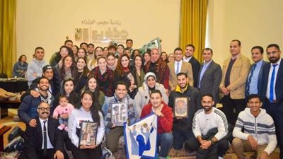 الهجرة تنظم زيارة لأبناء المصريين بالخارج لمعرض 