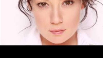 إما اختيارها إحدى الخياران أو سجنها.. تفاصيل مغادرة تشولبان خاماتوفا لروسيا