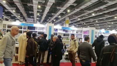 إقبال كبير على جناح دار الإفتاء بمعرض القاهرة الدولي للكتاب