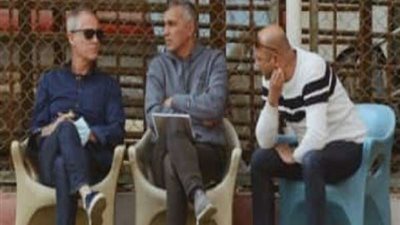 الجهاز الفنى للزمالك يتابع مواجهة فريق الشباب أمام إنبى