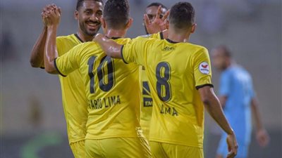 إنتهاء الشوط الأول من مباراة الوحدة والجزيرة الإماراتي بهذه النتيجة