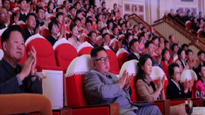 بعد 6 سنوات من إعدام زوجها.. عمة الزعيم الكوري الشمالي تفاجئ الجميع