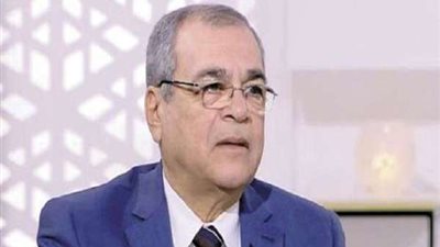 مسئول سابق يكشف حقيقة ارتفاع أسعار النفط (فيديو)