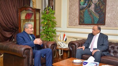 وزيرا التموين والتنمية المحلية يتابعان سير عمل المنظومة التموينية بكافة المحافظات 