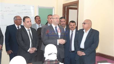 محافظ بني سويف يفتتح مشروعات خدمية بالواسطى