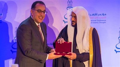 مدبولي يكرم وزير الدعوة الإسلامية السعودي تقديراً لجهوده في دعم الوسطية ونبذ العنف