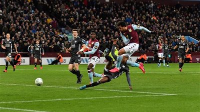 تريزيجيه يسجل هدف قاتل ويقود أستون فيلا لنهائي كأس الرابطة الإنجليزية (فيديو)