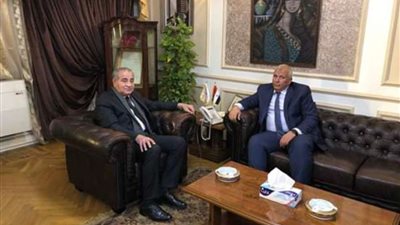وزير التموين يبحث مع محافظ الوادى الجديد تطورات مشروع المنطقة اللوجستية
