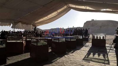 محافظ المنيا خلال الإعلان عن الكشف الأثري: نموذج مصغر لعظمة مصر