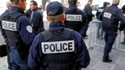 فرنسا: مسلح يقتحم محطة سكة حديد ودخوله في موجها مع رجل الشرطة