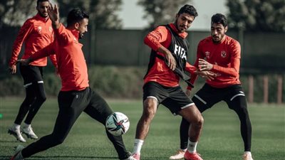 نجم الأهلي يخضع لاختبار طبي لتحديد مصيره من المشاركة أمام الهلال السوداني