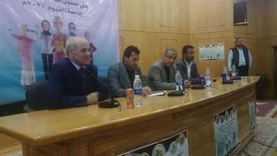 وزير الشباب والرياضة يلتقي باتحاد طلاب الجامعات المشاركة في أسبوع فتيات الجامعات